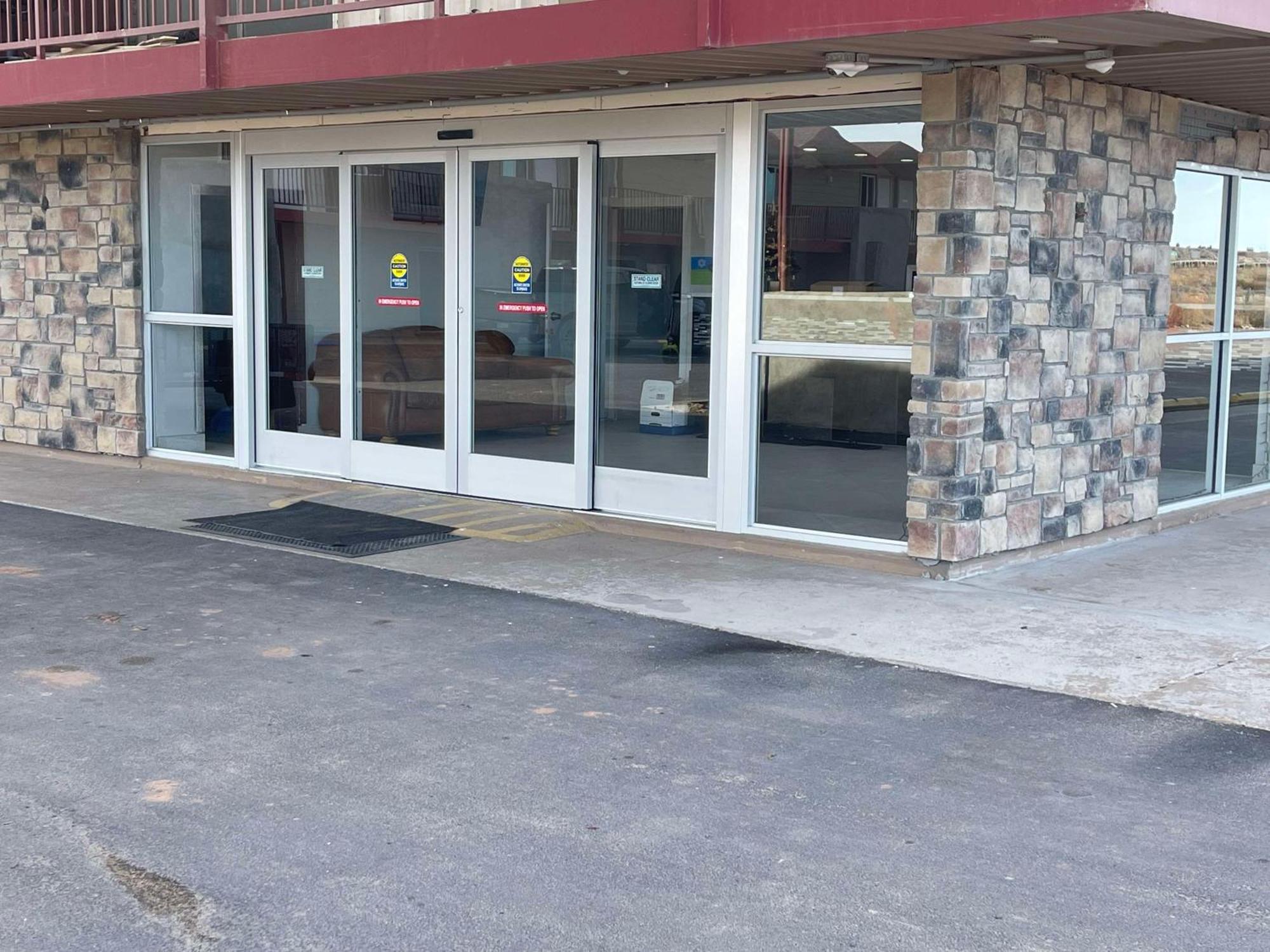 东石化森林戴斯酒店 Chambers 外观 照片